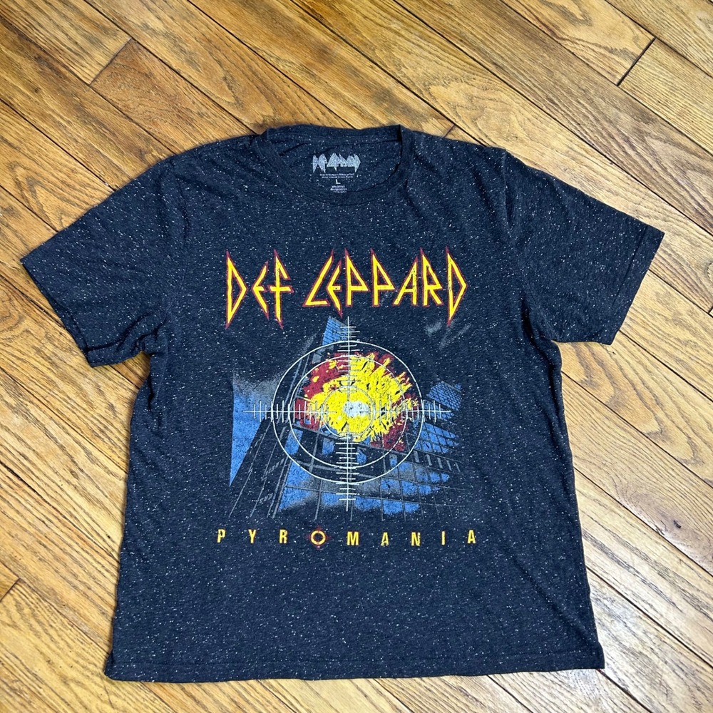 Def Leppard Pyromania Graphic T-Shirt Mens L Charcoal Grey Speckled 2018 Band